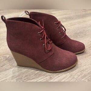 Nautica Waterline Wedges (Burgundy Maroon)